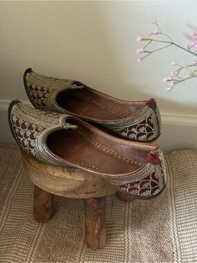 Burgundy Embroidered Slip-On Women’s Flats